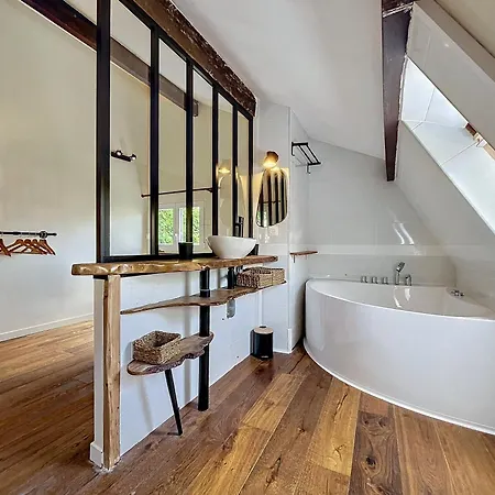 Maison Avec Jacuzzi Et Terrasse Σπίτι διακοπών *